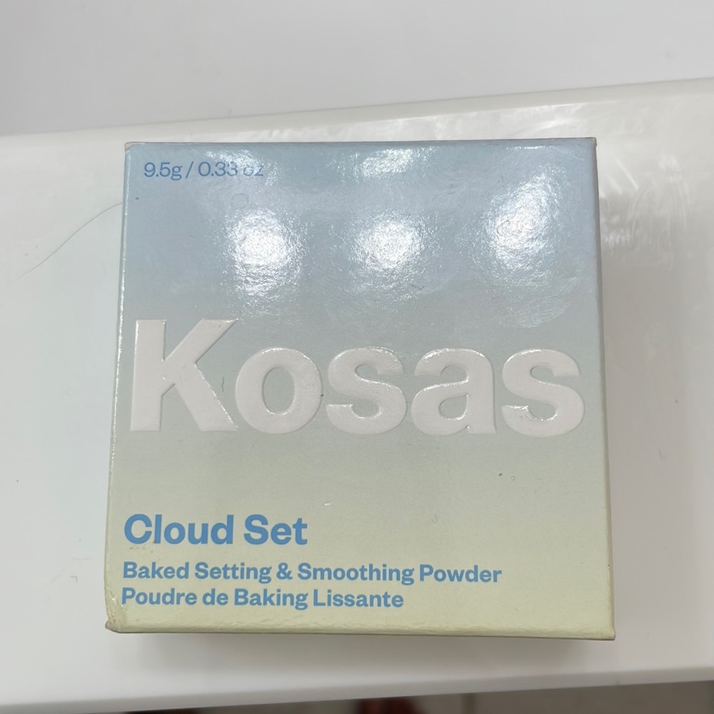 Kosas Cloud Set Baked Setting and Smoothing Powder in the shade Pillowy